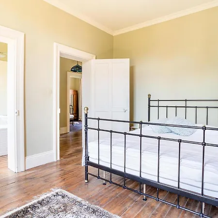 Beautiful In With Kitchen